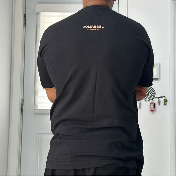 T shirt Dom Rebel in very good condition hardly worn - Picture 2 of 2